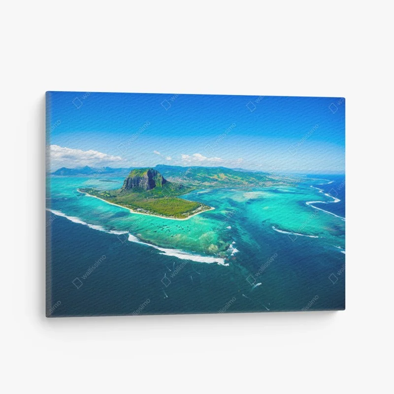 Canvas print Le Morne turquoise lagoon panorama
