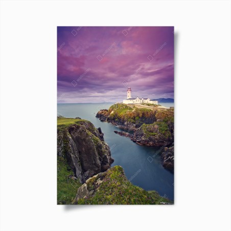 Poster purple coastal lighthouse at dusk • Wallissimo®