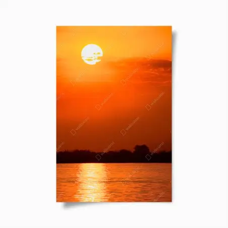 Poster golden sunset over tranquil lake • Wallissimo®