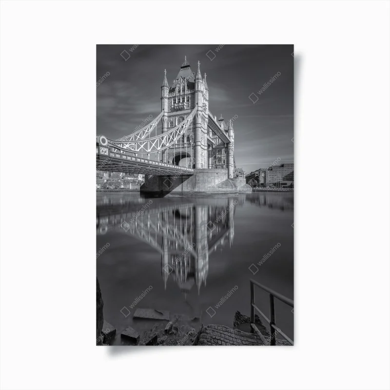 Poster Tower Bridge reflection in grayscale
