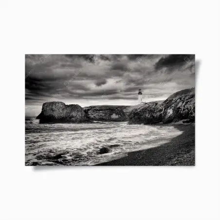 Poster Yaquina Bay Lighthouse on stormy coast • Wallissimo®