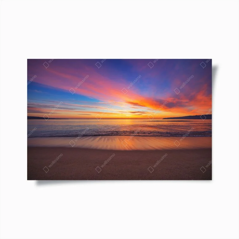 Poster vibrant sunrise over a peaceful beach
