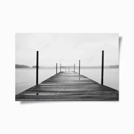 Poster misty lake pier in monochrome • Wallissimo®