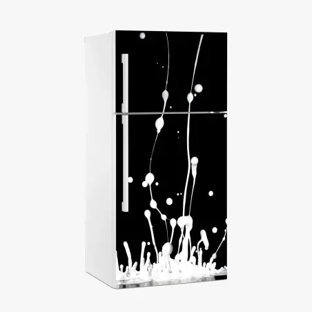 Fridge sticker white liquid splash on black background • Wallissimo®