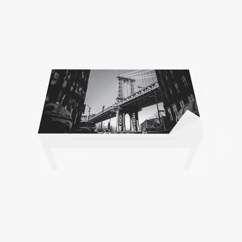 Table & desk veneer Manhattan bridge perspective over cobblestone street