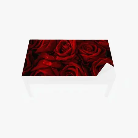 Table & desk veneer lush red roses close-up • Wallissimo®