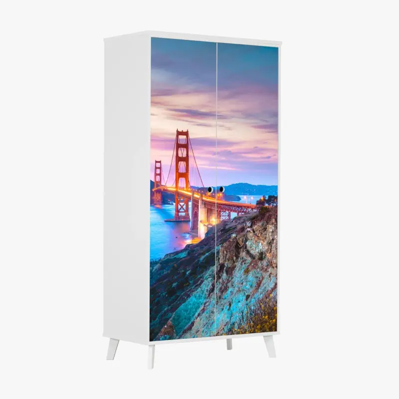 Wardrobe sticker Golden Gate Bridge at twilight