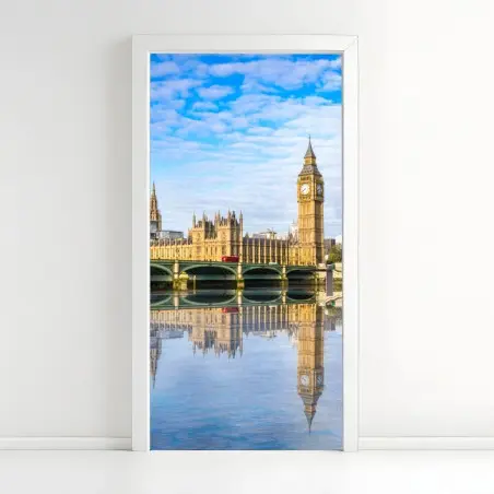 Door sticker London skyline with river reflection • Wallissimo®
