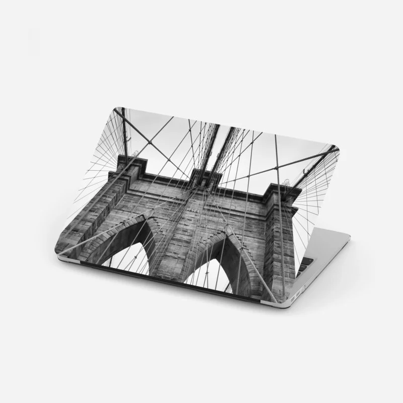Laptop sticker Brooklyn Bridge perspective in monochrome