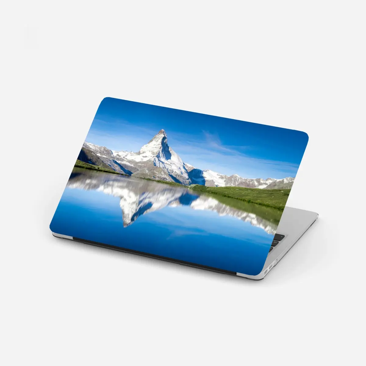 Laptop sticker majestic mountain reflection over alpine lake ⁕ Wallissimo® Laptop sticker majestic mountain reflection over alpine lake ⁕ Wallissimo®