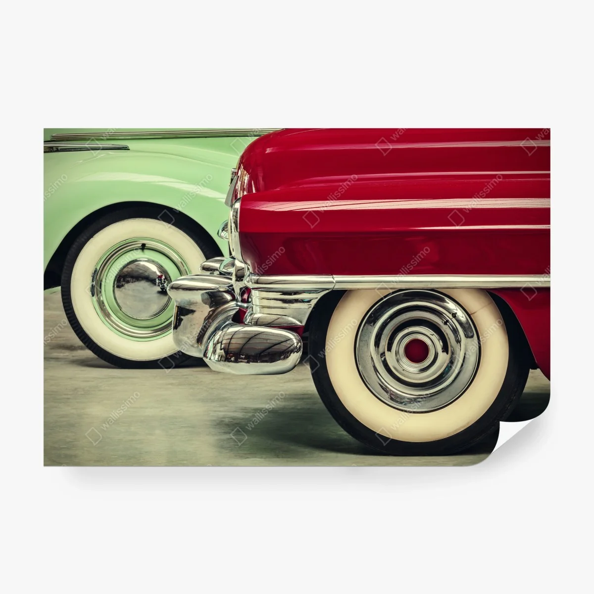 Wall mural classic red and mint car close-up • Wallissimo® Wall mural classic red and mint car close-up • Wallissimo®