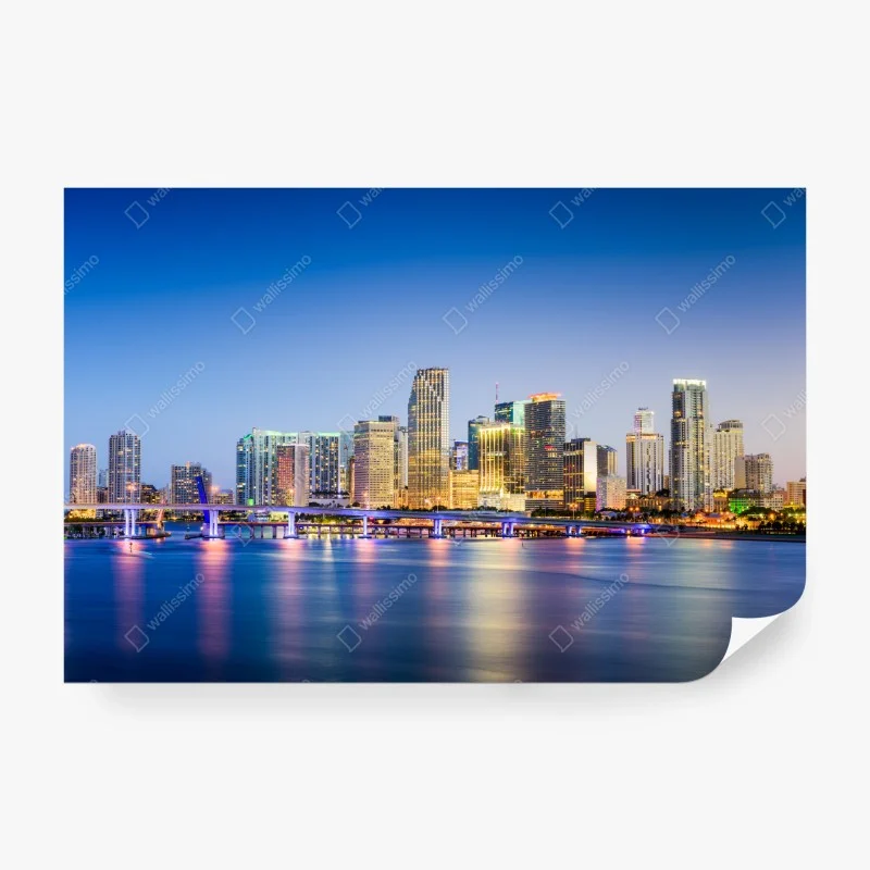 Wall mural Miami downtown skyline at dusk