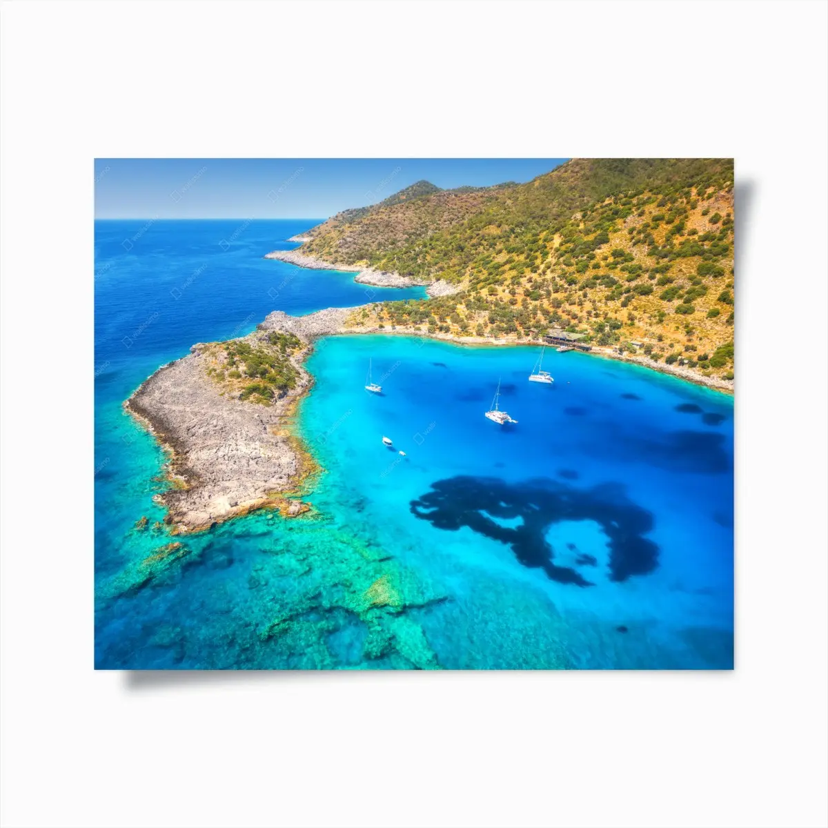 Poster serene turquoise bay aerial view • Wallissimo® Poster serene turquoise bay aerial view • Wallissimo®